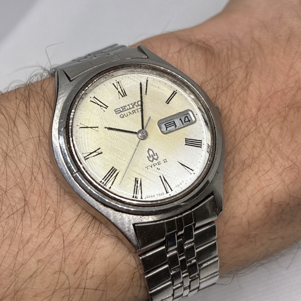 Rare Vintage SEIKO 7546-7010 Type II Roman Day/Date Qz Mens Watch - Working!